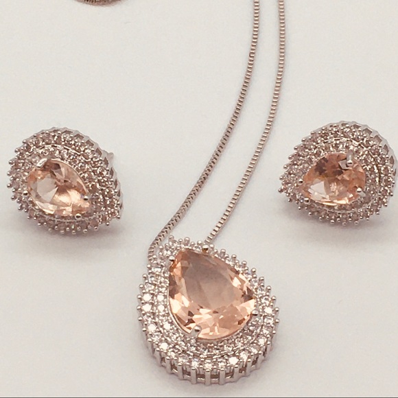 Earrings and necklace with “ peach “ crystal - Picture 9 of 9